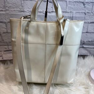 NEW ARRIVAL: GUCCI Patent Leather Off-White Tote Bag